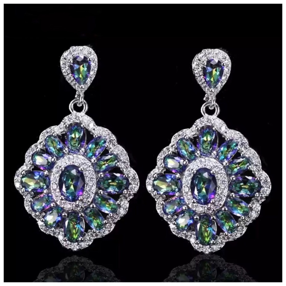 Swarovski Crystals  Stunning Earring The Aurroya - Picture 3 of 7